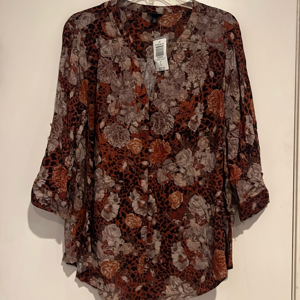 Torrid size 0 blouse